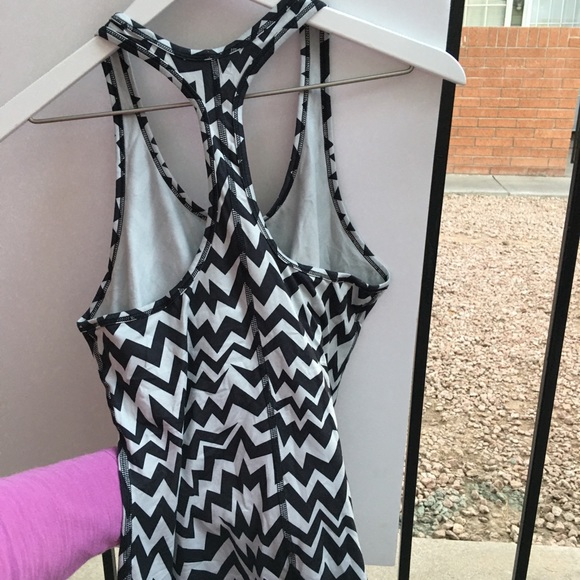 Nike dri fit gym tank - Picture 3 of 3